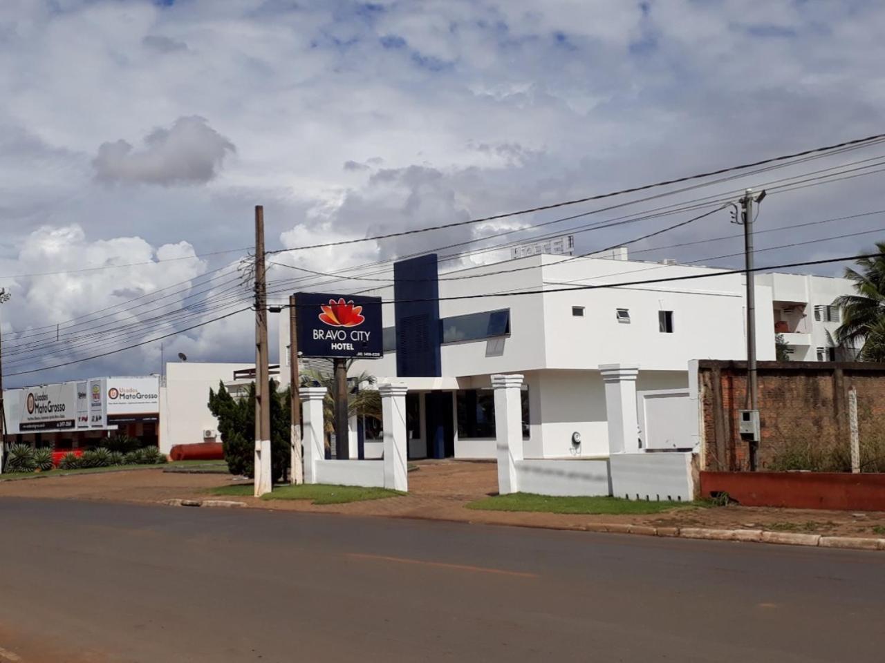Bravo City Hotel Primavera Primavera do Leste Esterno foto
